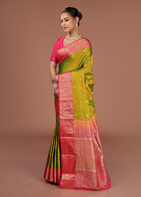 Green Handloom Kanjivaram Pure Silk Saree With Blouse Piece