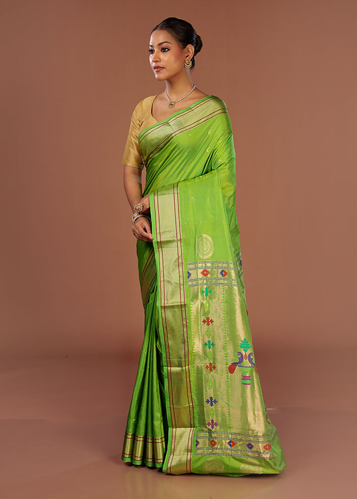 Green Handloom Kanjivaram Pure Silk Saree With Blouse Piece