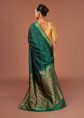 Green Kanjivaram Silk Saree With Blouse Piece
