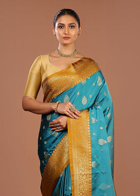 Green Kanjivaram Silk Saree With Blouse Piece
