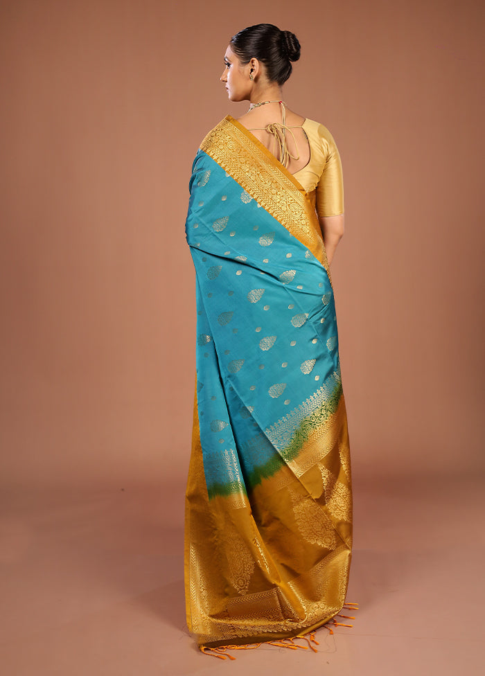 Green Kanjivaram Silk Saree With Blouse Piece