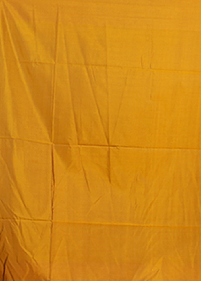 Green Kanjivaram Silk Saree With Blouse Piece