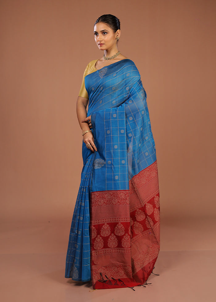 Blue Cotton Saree With Blouse Piece