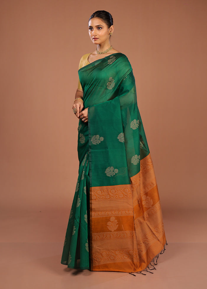 Green Cotton Saree With Blouse Piece
