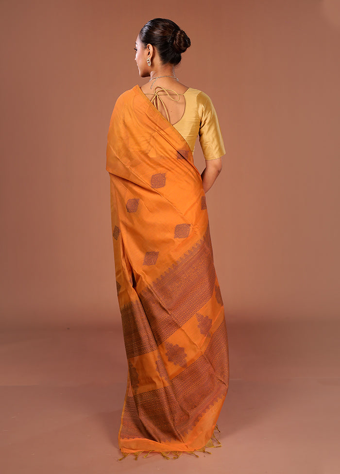 Yellow Cotton Saree With Blouse Piece