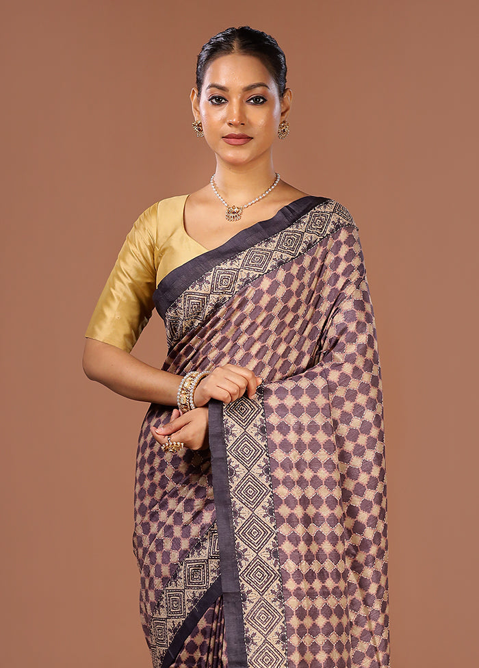 Cream Tussar Silk Saree With Blouse Piece