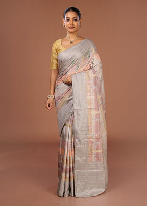 Cream Tussar Silk Saree With Blouse Piece