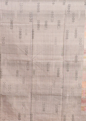 Cream Tussar Silk Saree With Blouse Piece