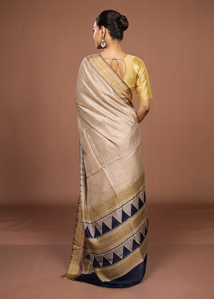 Cream Tussar Silk Saree With Blouse Piece