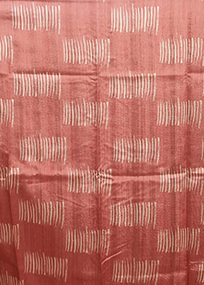 Cream Tussar Silk Saree With Blouse Piece