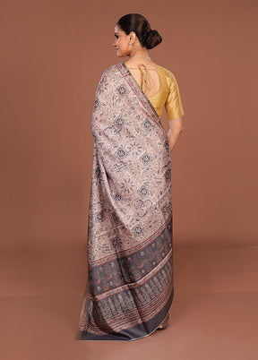 Cream Tussar Silk Saree With Blouse Piece
