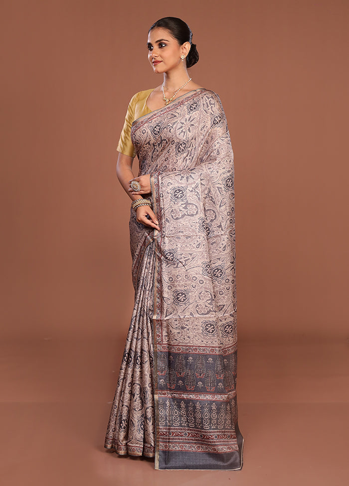 Cream Tussar Silk Saree With Blouse Piece