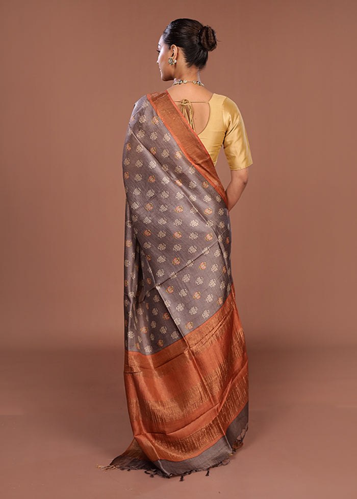 Grey Tussar Silk Saree With Blouse Piece