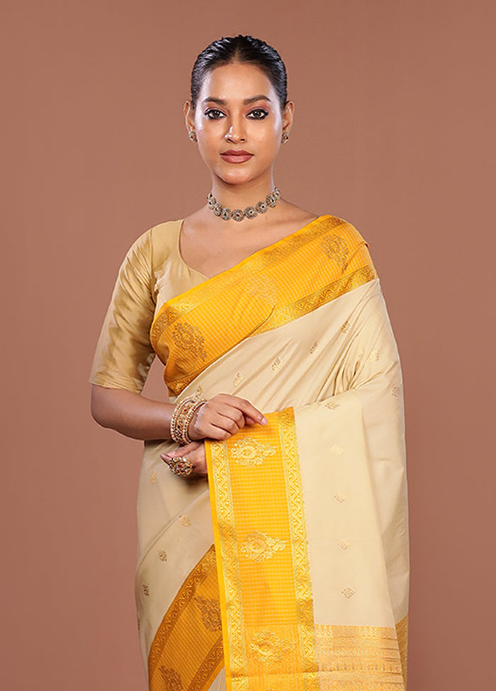 Cream Kanjivaram Silk Saree With Blouse Piece