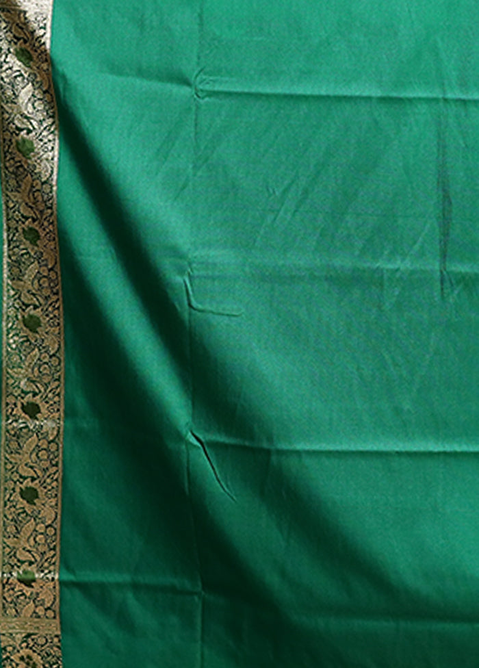 Red Banarasi Silk Saree With Blouse Piece