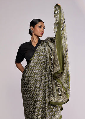 Green Printed Silk Saree Without Blouse Piece