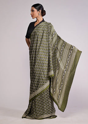 Green Printed Silk Saree Without Blouse Piece
