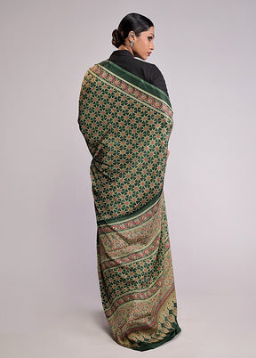 Green Printed Silk Saree Without Blouse Piece