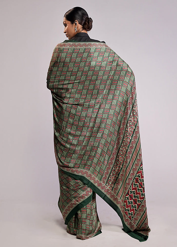 Green Printed Silk Saree Without Blouse Piece