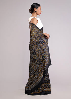 Black Printed Silk Saree Without Blouse Piece
