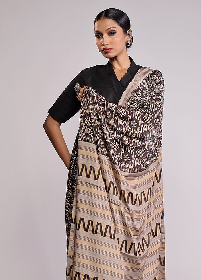 Grey Printed Silk Saree Without Blouse Piece