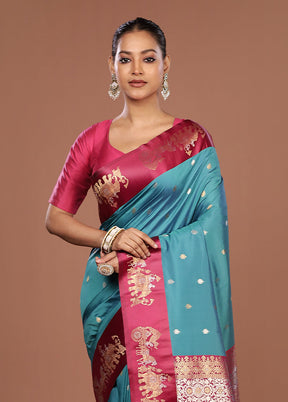 Green Dupion Silk Saree With Blouse Piece