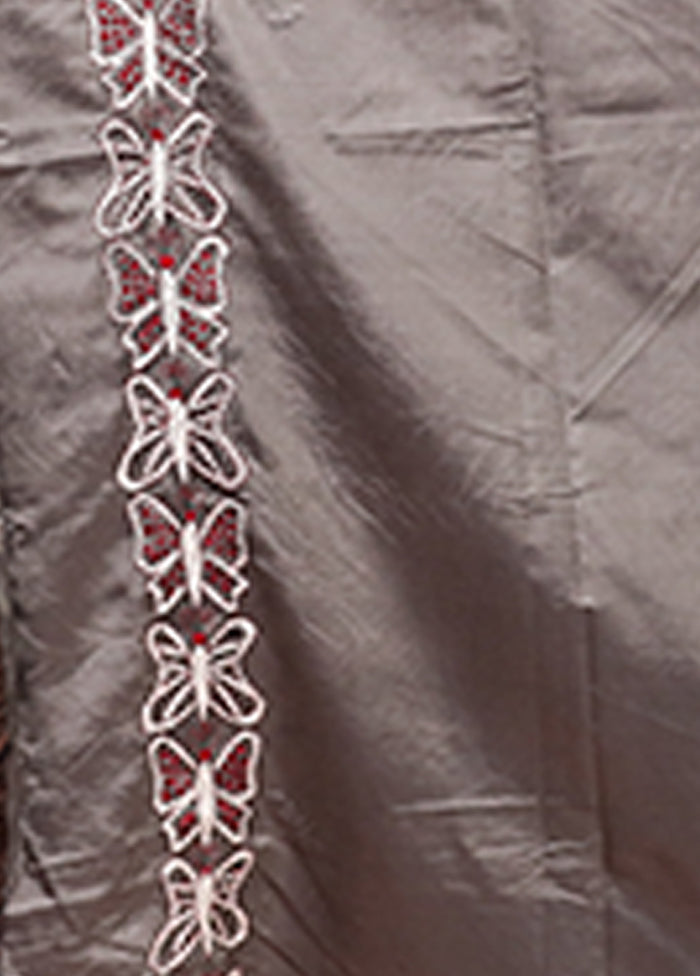 Grey Kantha Stitch Silk Saree With Blouse Piece