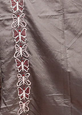 Grey Kantha Stitch Silk Saree With Blouse Piece