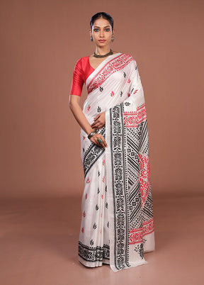 White Kantha Stitch Silk Saree With Blouse Piece