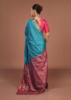 Green Dupion Silk Saree With Blouse Piece