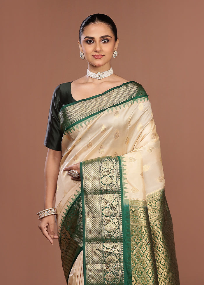 Cream Handloom Kanchipuram Pure Silk Saree With Blouse Piece