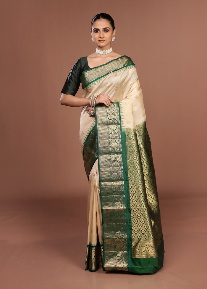 Cream Handloom Kanchipuram Pure Silk Saree With Blouse Piece