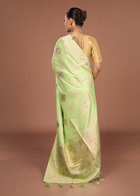 Green Dupion Silk Saree With Blouse Piece