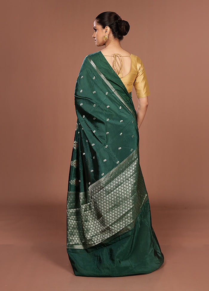 Green Kora Silk Saree With Blouse Piece