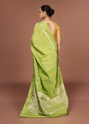 Green Kora Silk Saree With Blouse Piece