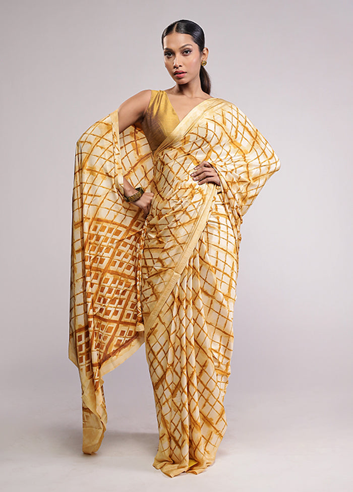 Yellow Printed Silk Saree Without Blouse Piece