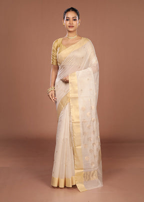 White Chanderi Silk Saree With Blouse Piece