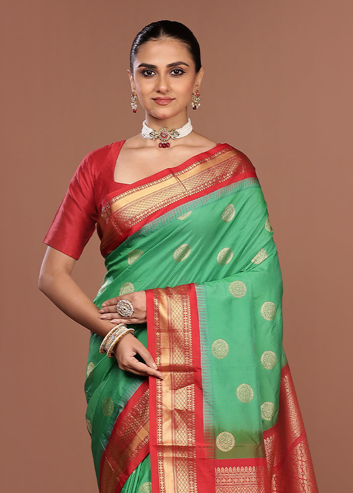 Green Kanjivaram Silk Saree With Blouse Piece
