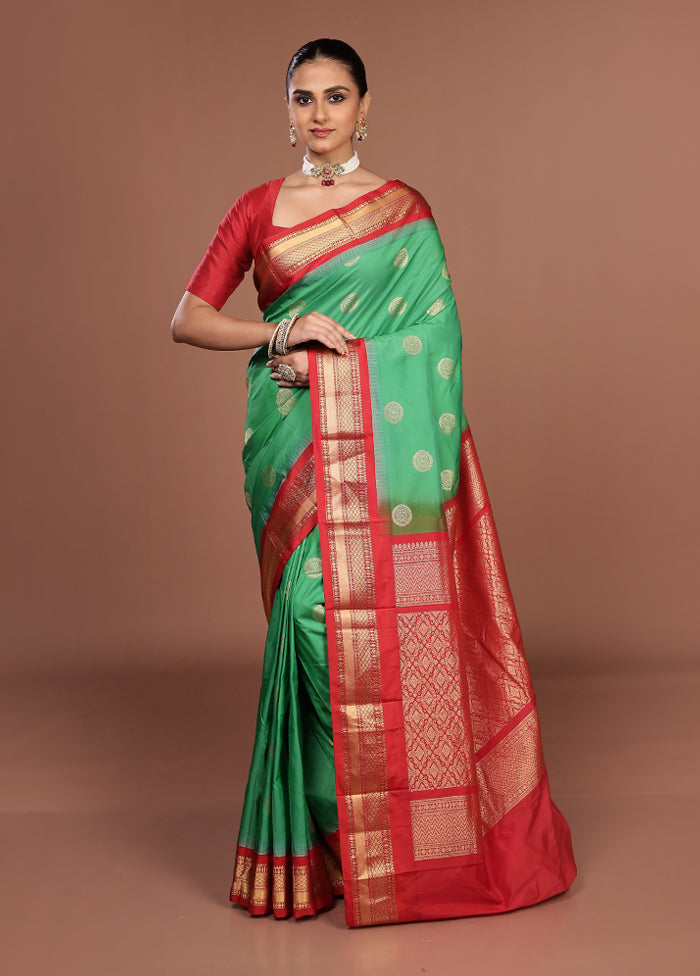 Green Kanjivaram Silk Saree With Blouse Piece