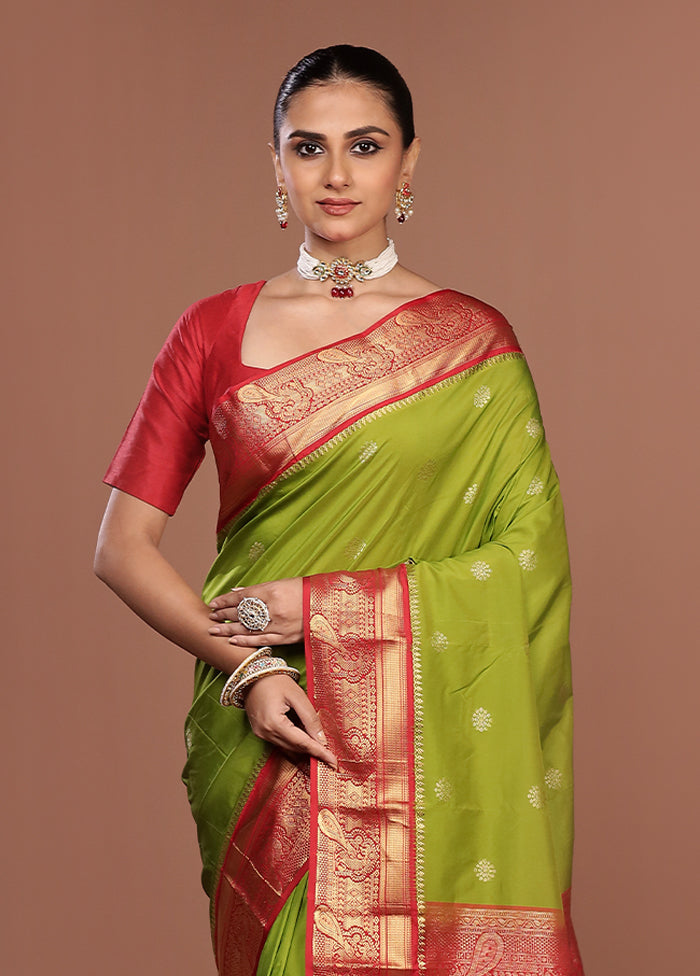 Green Kanjivaram Silk Saree With Blouse Piece