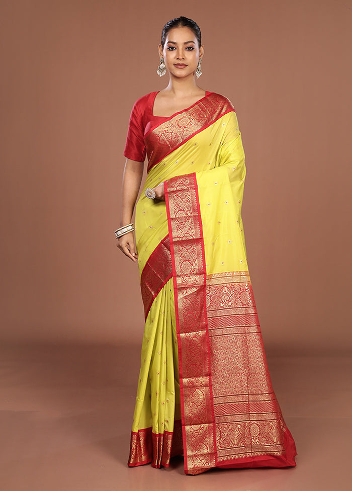 Green Kanjivaram Silk Saree With Blouse Piece