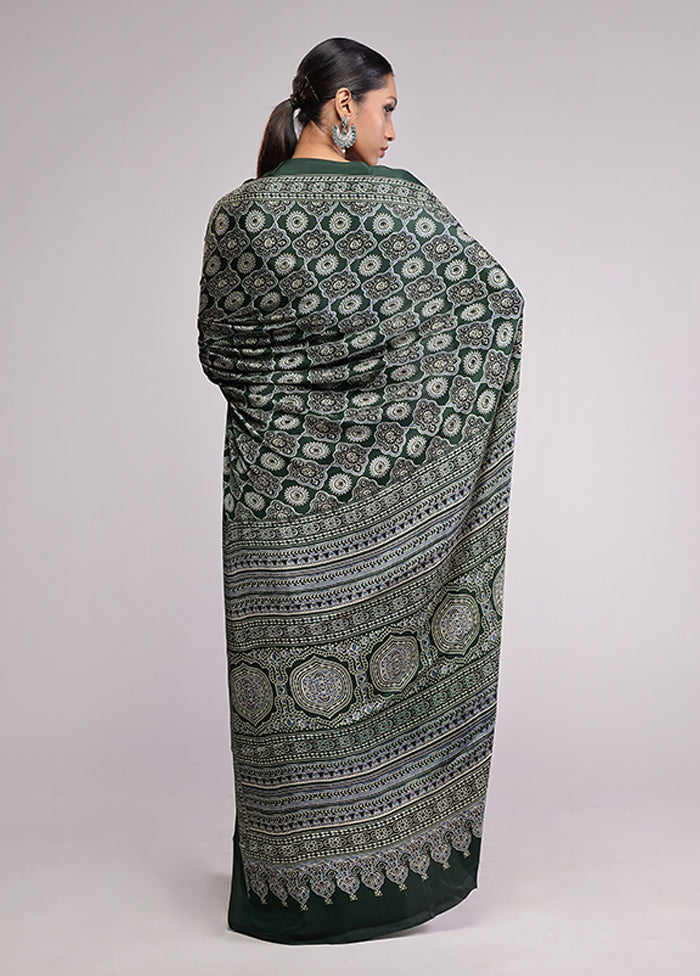 Green Modal Silk Saree With Blouse Piece