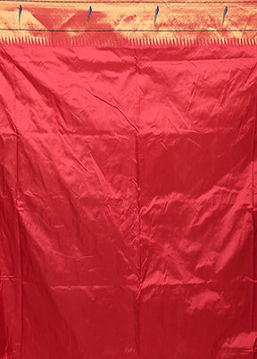 White Handloom Kanchipuram Pure Silk Saree With Blouse Piece