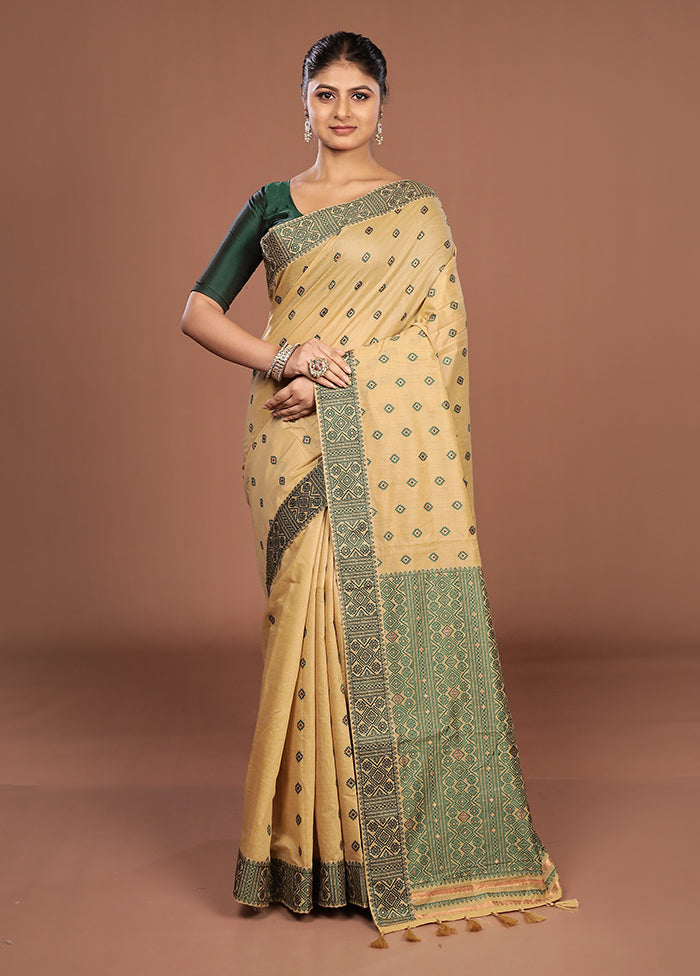 Cream Assam Silk Saree With Blouse Piece