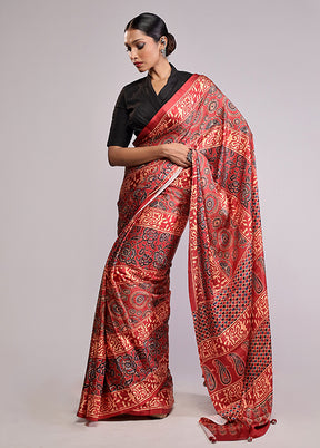 Maroon Printed Silk Saree Without Blouse Piece
