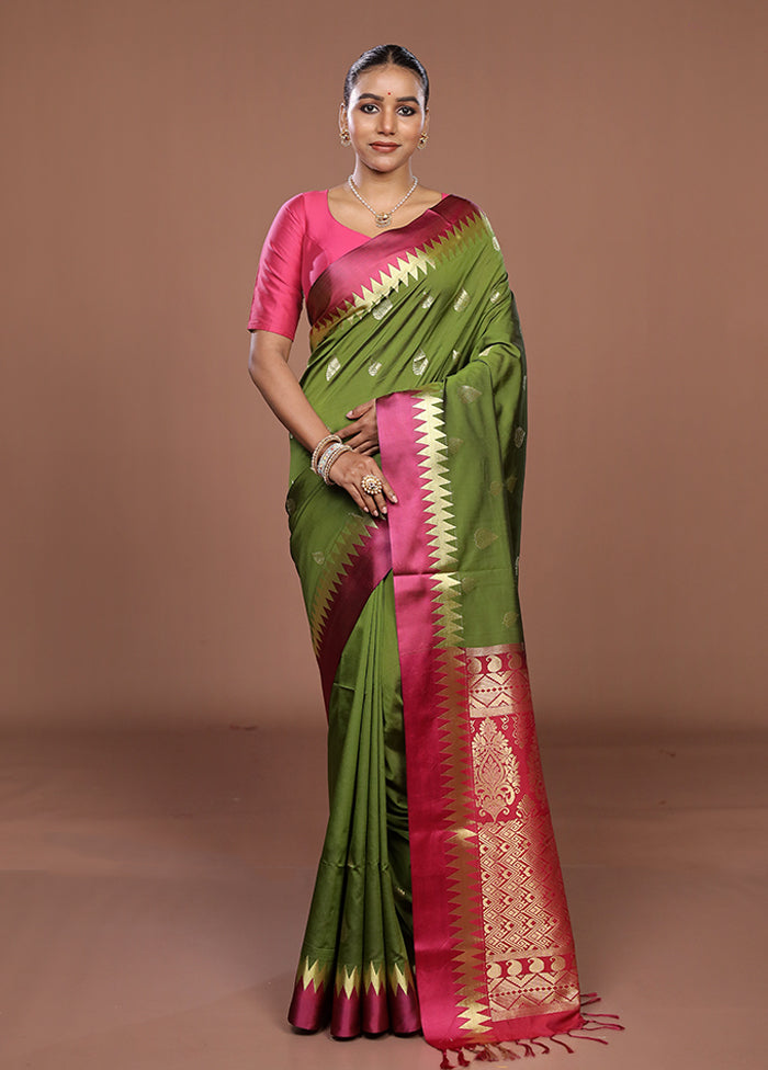 Green Kanjivaram Silk Saree With Blouse Piece