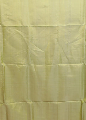 Green Handloom Kanchipuram Pure Silk Saree With Blouse Piece