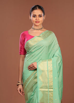 Green Kanjivaram Silk Saree With Blouse Piece