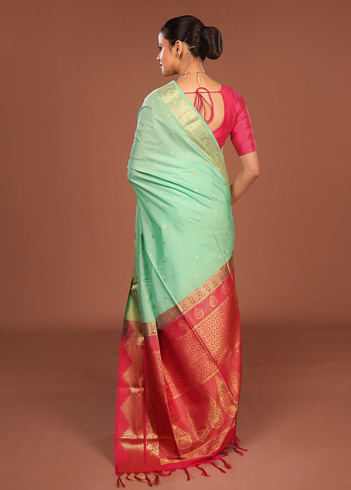 Green Kanjivaram Silk Saree With Blouse Piece