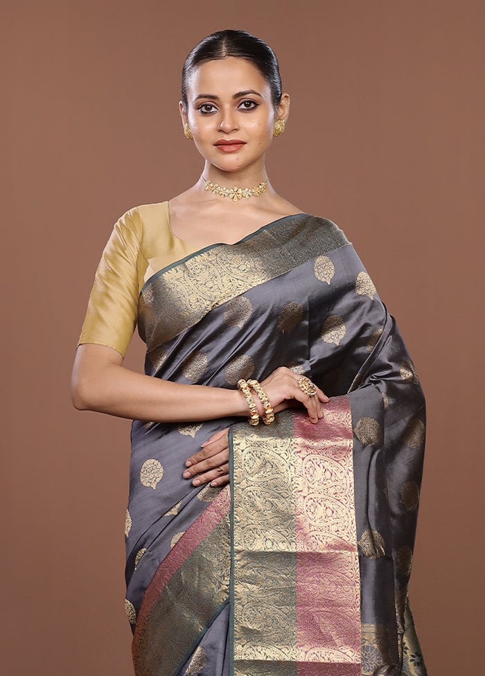 Black Handloom Kanjivaram Pure Silk Saree With Blouse Piece